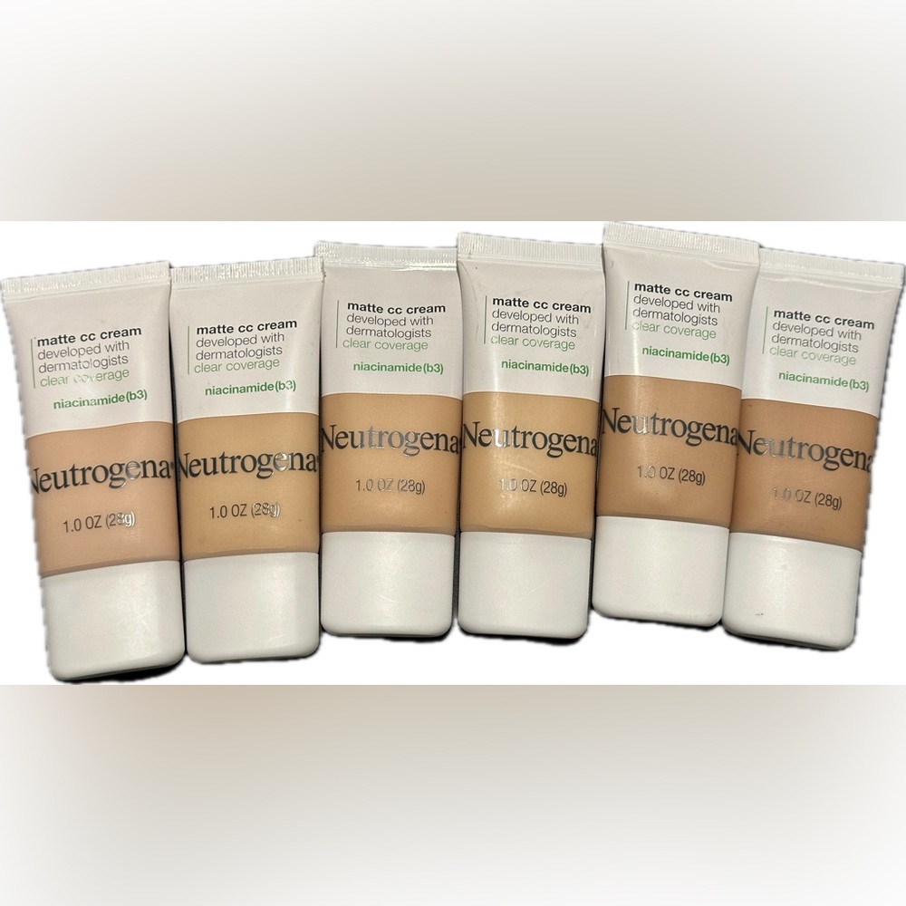 Neutrogena® Clear Coverage Flawless Matte CC Cream